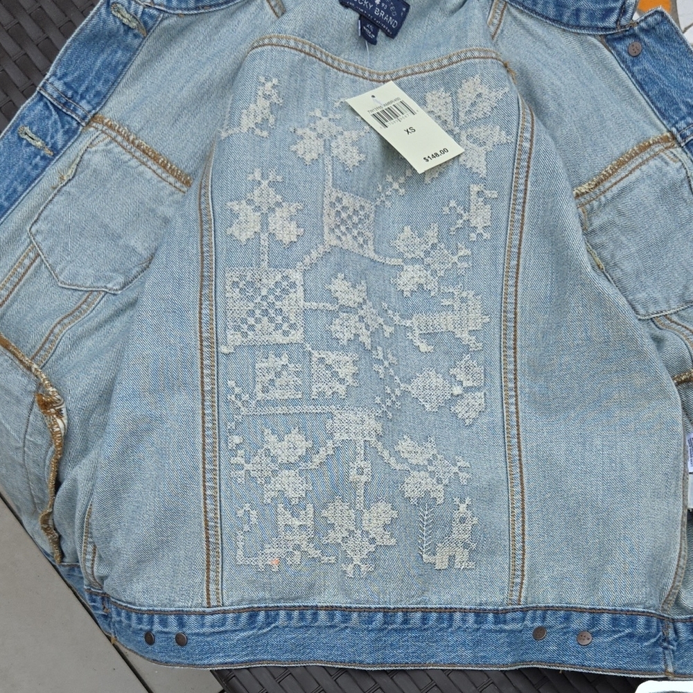 Lucky Brand Blue Denim Jean Jacket Timeless Style NWT XS - Picture 9 of 10